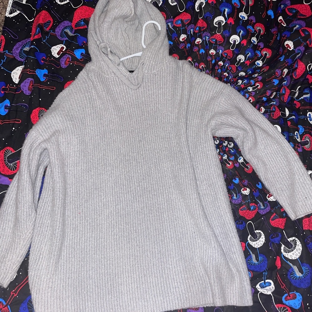 Soft oversized hoodie!